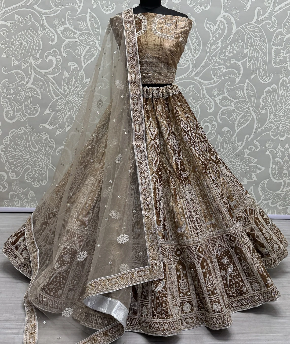 Designer Indian Bridal Lehenga- Shop Wedding Wear Wholesale.